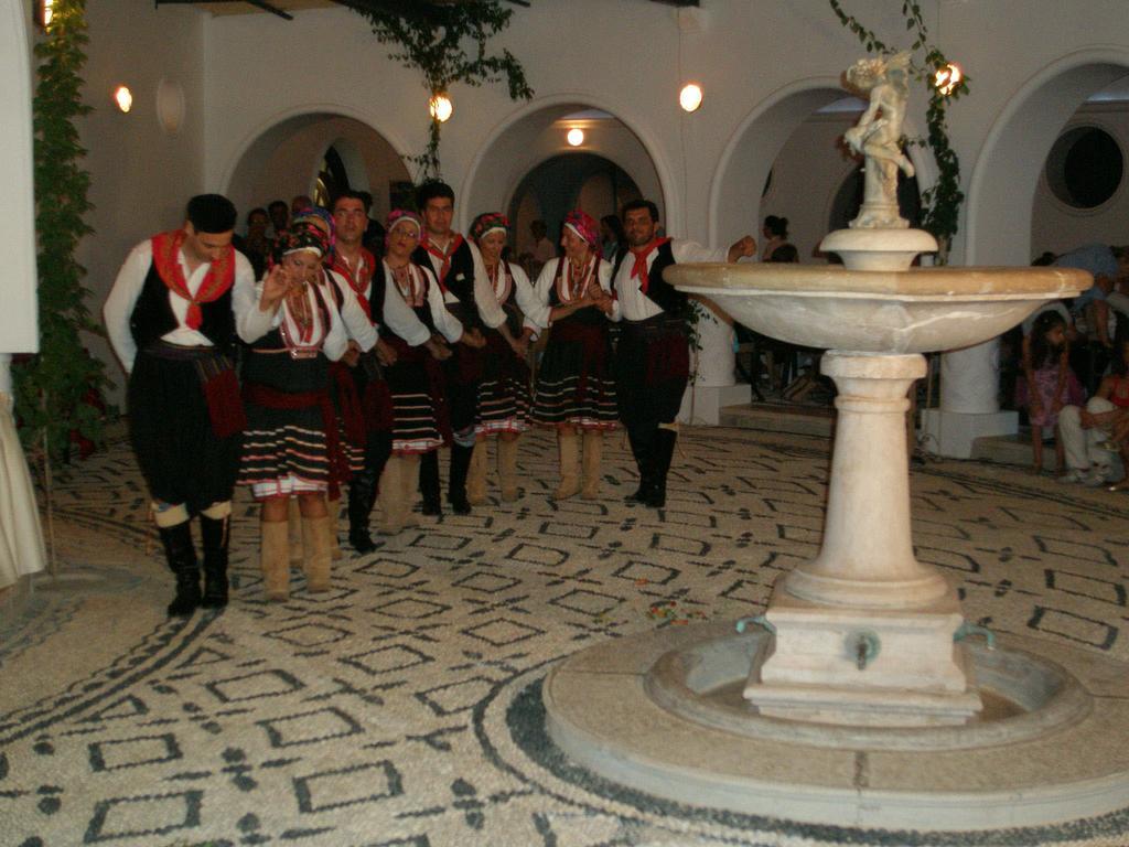 Ladiko -anthony Quinn Bay Hotell